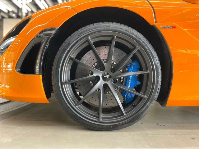 車両リフト上昇
