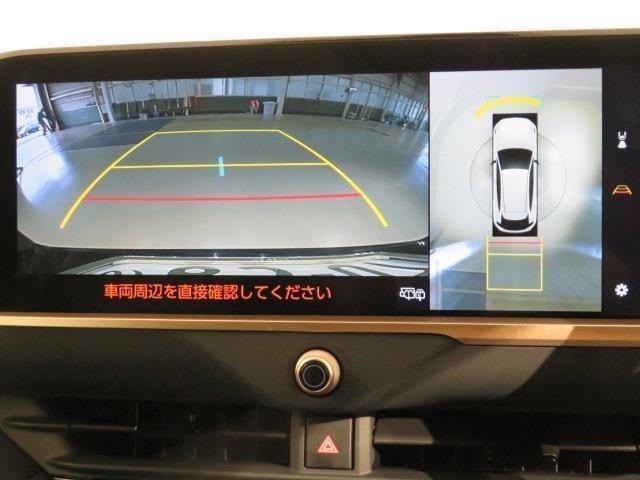 PVM装備、全方位をカメラでカバー、狭い駐車場や周囲に車があり停めずらい場合もカメラ映像でしっかり確認でき安全です。