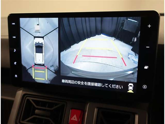 バックガイドモニターで、後方を確認しながら安心して駐車することができます。運転初心者も熟練者も必須の機能ですよ！