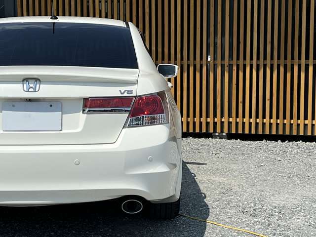 希望ナンバーは、お客様のお好きな番号を車のナンバープレートに指定できる制度です。誕生日や記念日、縁起の良い数字など、思い入れのある番号を選ぶことで、世界に一台だけの特別な車に仕上げることができます。