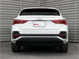 弊社グループ在庫保有台数1500台以上のお車がございます。