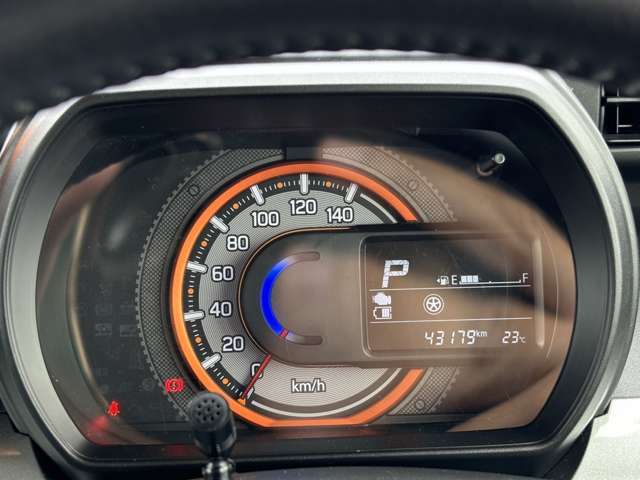 気になるお車のお見積りを作成します！車両本体価格や自賠責保険料、税金、リサイクル預託金登録に伴う諸費用を計算したお見積りをおつくりします。お気軽にお問合せ下さい！