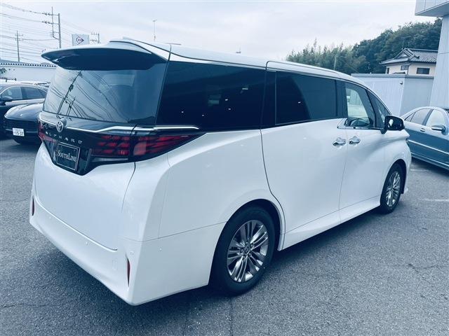 ☆社外外装取付・カーフィルム施工・板金塗装・全塗装・カスタムパーツ取付・本革シート張替・シートリペア・オーディオ取付・ナビ取付・セキュリティー取付・USパーツ取付・できないことはないかもですw☆