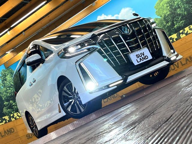 大好評のボディコーティング「弾スプラッシュコート」もご納車までに施工可能。通常のガラスコートと異なる、耐久年数6年の無機質ガラスコーティングが、ボディをキレイな状態に保ってくれます。