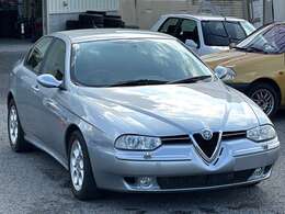 156は奇抜な色よりも、実はシルバーが1番ラインが綺麗に見えます。ディーラーの点検整備記録簿あります（H16.H17.H19.H20.H21.H22.H23.H24.H25.H26.H27.H28）