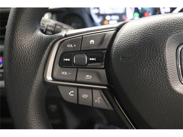 運転しながら操作が出来る画期的装備！これ便利です