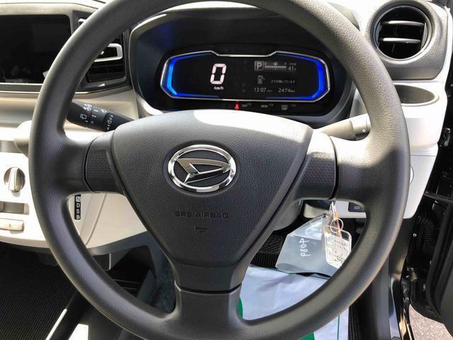 運転中も見やすいデジタルメーター。
