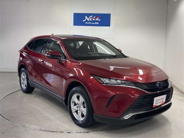 優れた走行性能に加え、様々なライフスタイルに合った使い方を可能にするSUV♪