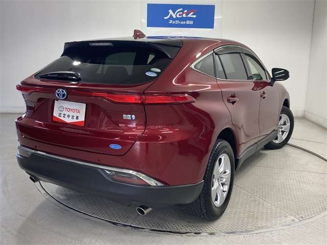 たくましく、エレガントなフォルム。心が満たされる上質な空間。