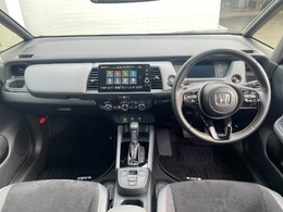 ステアリングリモコンがついていますので、音量やチャンネルを手元で操作することができます。