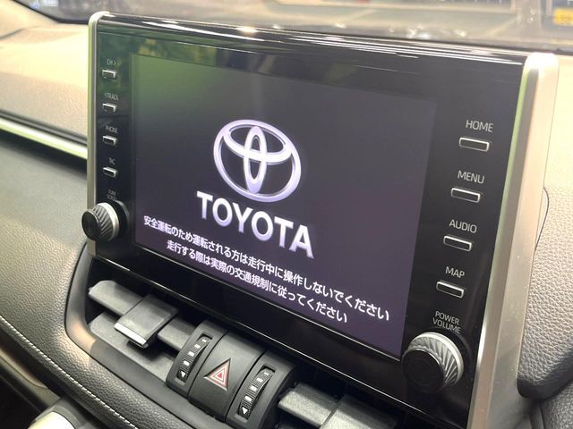 【9インチ　ディスプレイオーディオ】大画面ディスプレイへお持ちのスマートフォンと連携して、ナビやbluetoothでの音楽再生が可能です♪デザインはもちろん操作性も良好！別途ナビ機能の取付可能です♪