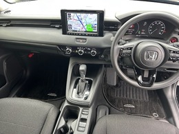 【HondaSENSING】衝突を予測してブレーキをかけたり、前のクルマとちょうどいい距離でついていったりできる多彩な安心・快適機能を搭載した先進の安全運転支援システムです。