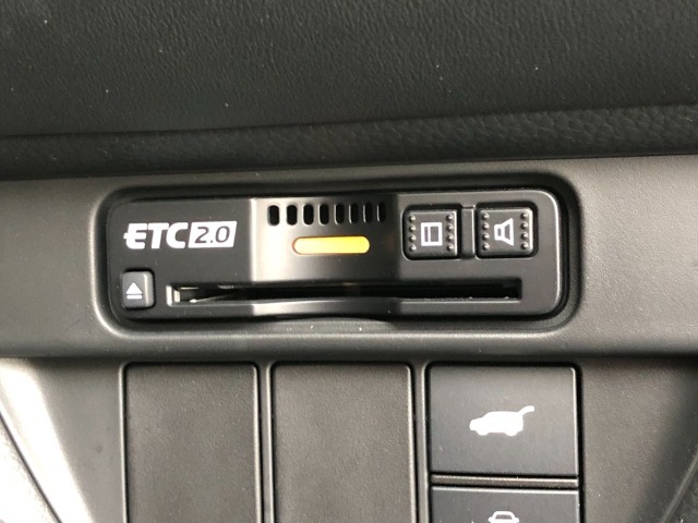 【ETC2.0車載器】お持ちのカードを入れていただければ、そのままお使いいただけます！セットアップ作業をしてご納車いたします。