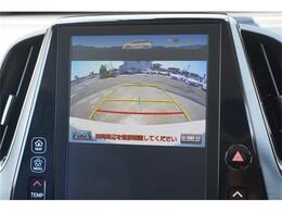 バックカメラ装備☆後退操作時に車輌の後方状況がモニターで確認できるガイドライン付き☆