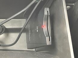 【ETC】高速道路の料金所をストレスなく通過！話題のスポットやサービスエリアに多い「スマートIC」利用時は必須のアイテムです。当店でセットアップを実施、ご納車当日からすぐにご利用いただけます！