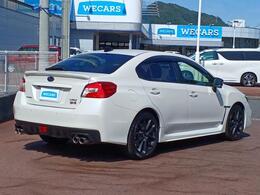 全国に店舗を展開しているのでどこでもお取り寄せが可能です！この車が気になるけど遠方だから・・・と諦める必要はありません！※別途陸送費が必要です。