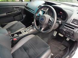 「この車の写真をもっと見たい」「状態が気になる」「この装備はついている？」どんな小さな疑問でもお気軽にお問い合わせください！