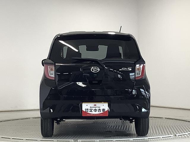 【ご納車前整備】エンジンオイル・オイルエレメント・エアクリーナー・クーラント・バッテリー・ワイパーゴムの徹底したご納車前整備、万が一の時には兵庫県下に23店舗ある弊社が即時に対応させて頂きます。