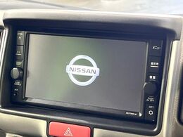 【純正ナビ】人気の純正ナビを装備しております。ナビの使いやすさはもちろん、オーディオ機能も充実！キャンプや旅行はもちろん、通勤や買い物など普段のドライブも楽しくなるはず♪