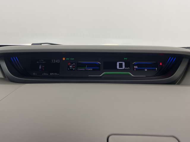 【スピードメーター】『スピードメーター』の画像になります。メーターがシンプルで見やすく運転しやすいですね！