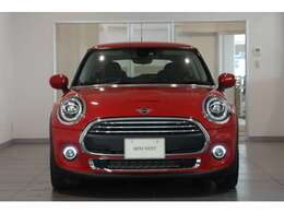 MINI NEXT大分では最大100項目の厳正な納車前点検を行い安心・安全なカーライフをお届け致します。