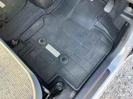 全車安心の納車時点検整備、保証付きです！