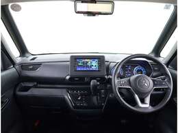 操作性の良いインパネ周りです