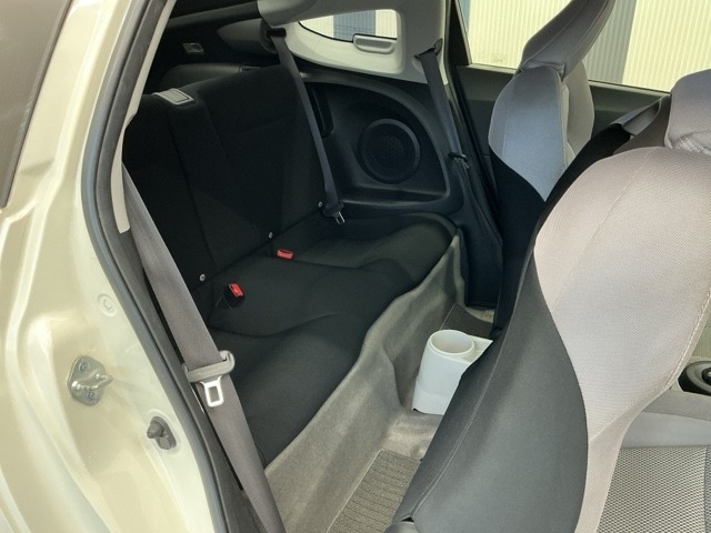 リアシートも広々としていて、座りやすいです。