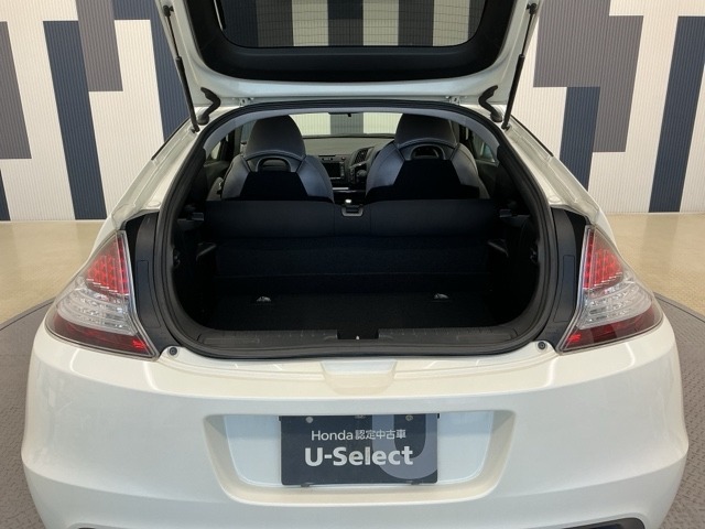 ラゲッジスペースは日常使う分には充分な広さです。