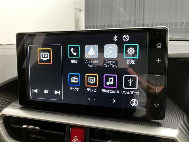 ブルートゥースに接続することにより、スマホに入ったお気に入りの音楽を車内で楽しむことができます♪あると本当に便利な機能になっています！
