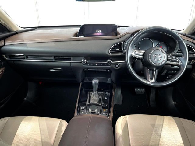 グループ総在庫数約30，000台！！全国の系列店からメーカー・車種問わずご紹介出来るので、あなたにピッタリのお車が見つかるはずです♪まずはお問い合わせ下さい☆