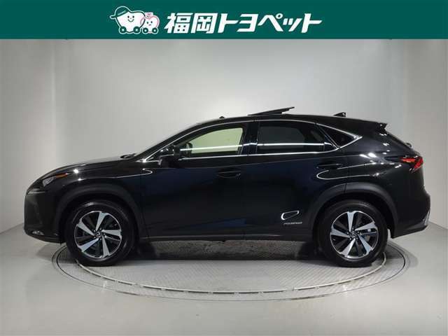 レクサスの人気SUV、NX300h　バージョンLが入荷しました。