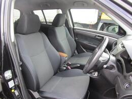 内装もとてもきれいです。お越しの際は、お気軽に見て・触れて・座ってみて下さい。