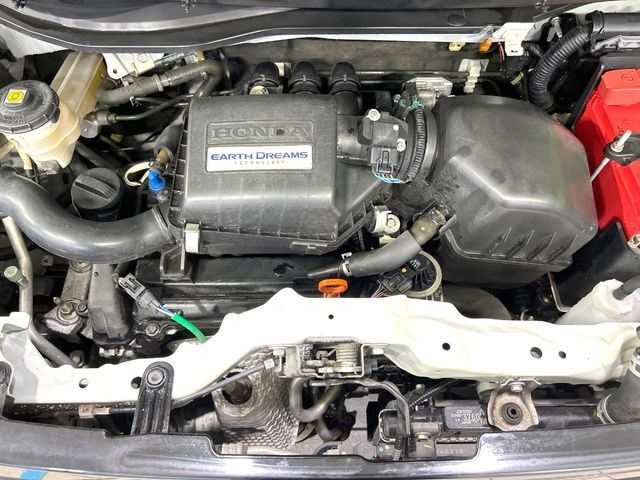 親切・丁寧な専門メカニックスタッフが応対！・車検・点検整備・事故等の修理などアフターサービスも安心。お車のカスタマイズもネクステージのサービススタッフまでご相談ください！