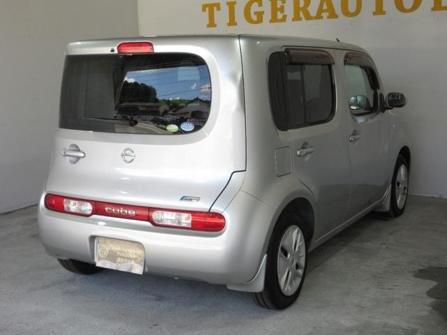 ☆実際にお車を見ているかのようにいろいろな角度から内外装を撮っております☆