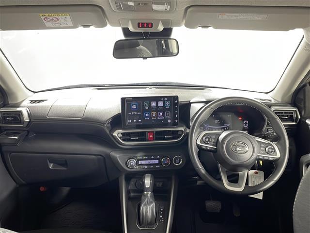 【インパネ全体】全方位で視界が広く、高い目線で運転もしやすいです！