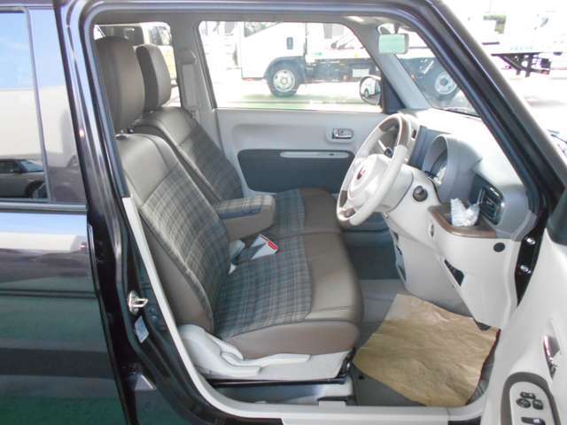 ルームクリーニング済みです。ピカピカの状態で納車をさせて頂きます（＊＾＿＾＊）