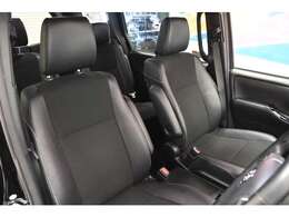 LINEからのお問い合わせも大歓迎！！ID検索＆QRコードからお友達追加していただき、お気軽にお問い合わせください。