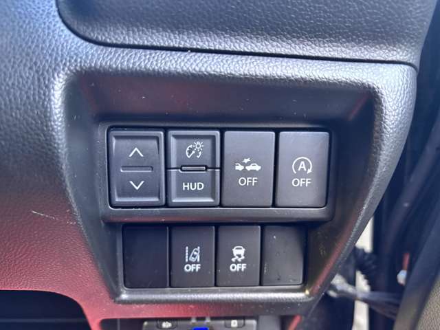 【　衝突被害軽減ブレーキ　】衝突軽減ブレーキ付き♪誤操作で万が一、前方の車に衝突しそうになった際に自動でブレーキが作動し衝突の被害を軽減します！