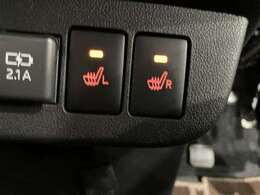 運転席、助手席シートヒーター付きで冬場もポカポカ