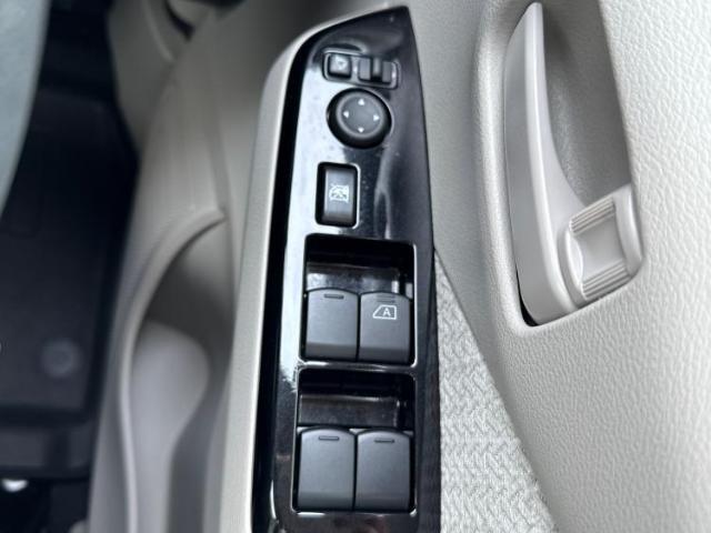 国産車から輸入車まで多様なお客様のニーズのお応えできるように、全国規模で豊富な在庫展開！車のことならWECARSへ！