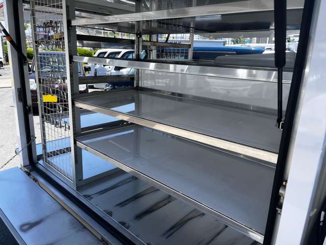 高所作業車・パッカー車・霊柩車・活魚車など特種車両取り扱っております！！車両詳細など詳細はお気軽にスタッフ迄お問い合わせ下さい！