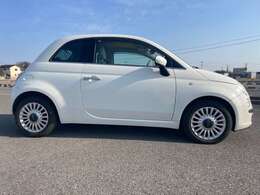 目立った傷、凹み等はないかと思われます。