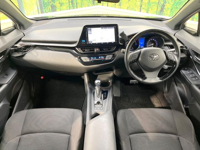 グループ総在庫数約30，000台！！全国の系列店からメーカー・車種問わずご紹介出来るので、あなたにピッタリのお車が見つかるはずです♪まずはお問い合わせ下さい☆