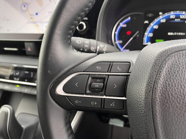 国の指定工場併設でアフターサービスも充実！点検・車検・お車のカスタマイズもサービススタッフまでご相談ください！経験と知識豊富なサービススタッフが親切・丁寧に対応いたします！