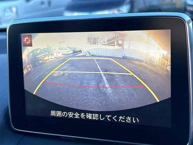 バックカメラ装備。駐車が苦手な方には欠かせません。