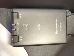 【ETC】高速道路の料金所をストレスなく通過！話題のスポットやサービスエリアに多い「スマートIC」利用時は必須のアイテムです。当店でセットアップを実施、ご納車当日からすぐにご利用いただけます！