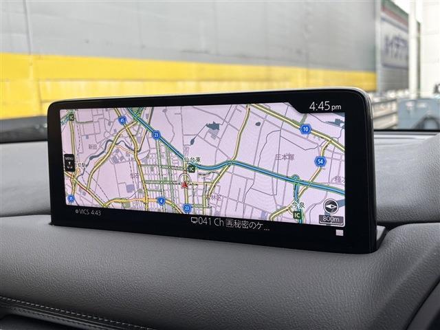 オーディオは《純正フルセグ》が付いています。当社でもナビは各メーカーを取り扱いしていますので、お気軽にご相談下さい！お客様のご要望に応えるオーディオをお探しします！