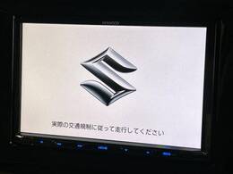 【ナビゲーション】目的地までしっかり案内してくれる使いやすいナビ。Bluetooth接続すればお持ちのスマホやMP3プレイヤーの音楽を再生可能！毎日の運転がさらに楽しくなります！！