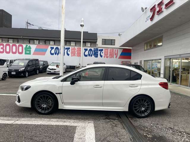 当社の展示車に走行距離や修復歴の虚偽は一切ありません◆距離が正確か確認する走行検索システムと厳正な基準を持つ第三者機関のAIS検査を全ての展示車で行い、基準クリアの厳選中古車のみをご提供しております◆